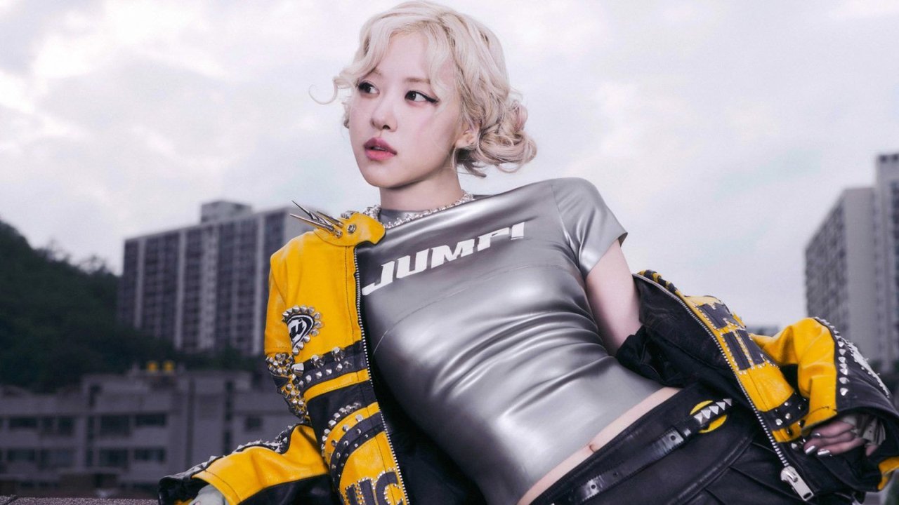 Agensi Bantah Rumor Rosé Blackpink Absen di Acara Ultah ke-10