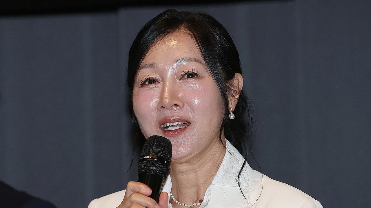 Bang Eun-hee Ungkap Penyesalan Mendalam atas Kematian Ibunda
